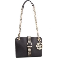 Torebka GUESS - HWVG71 69730 BLA. Czarne torebki klasyczne damskie Guess, z aplikacjami, ze skóry ekologicznej. Za 539,00 zł.