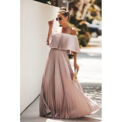 Sukienka LELA PUDRA. Różowe sukienki damskie Sukienka LELA PUDRA, s, bez wzorów, bez kołnierzyka, bez rękawów, długie. W wyprzedaży za 129,00 zł.