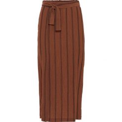 Spódnica z dżerseju bonprix ceglastoczerwony w paski. Pomarańczowe spódniczki damskie bonprix, w paski, z elastanu. Za 89,99 zł.