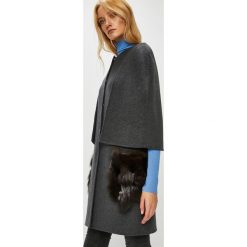 Silvian Heach - Poncho. Szare kurtki damskie Silvian Heach, s, z poliesteru, klasyczne. W wyprzedaży za 599,90 zł.