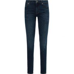 Jeansy Slim Fit Silvian Heach Britney PGP20639JE. Niebieskie jeansy damskie Silvian Heach. Za 339,00 zł.