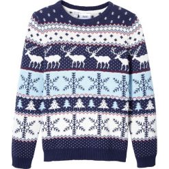 Sweter w renifery bonprix niebiesko - biały. Niebieskie swetry chłopięce bonprix, bez wzorów, bez kołnierzyka. Za 64,99 zł.