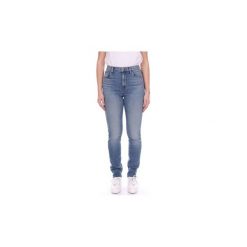 Jeansy slim fit J Brand JB001331. Jeansy damskie J Brand. Za 616,22 zł.