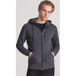 Rozpinana bluza z kapturem - Szary. Szare bluzy męskie Reserved, s, bez wzorów, z kapturem, bez rękawów, z kapturem. Za 89,99 zł.