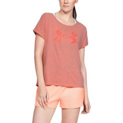 Under Armour Koszulka Czerwony. Czerwone koszulki damskie Under Armour, xxl, z nadrukiem, z bawełny, bez kołnierzyka. Za 119,95 zł.