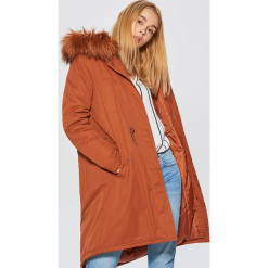 Parka z ociepleniem - Brązowy. Brązowe parki damskie marki Cropp, l. W wyprzedaży za 149,99 zł.