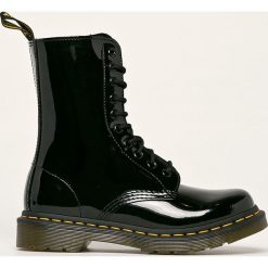 Dr. Martens - Workery skórzane. Czarne workery damskie ze skóry, z okrągłym noskiem, na sznurówki. W wyprzedaży za 579,90 zł.