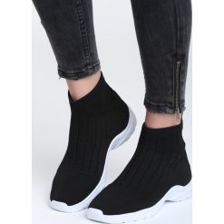 Czarne Sneakersy Pay Attention. Buty sportowe damskie Born2be. Za 79,99 zł.