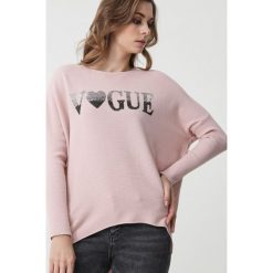 Jasnoróżowy Sweter Macfarlane. Różowe swetry damskie Born2be, xl, z aplikacjami, z dzianiny, bez rękawów, bez kaptura. Za 119,99 zł.