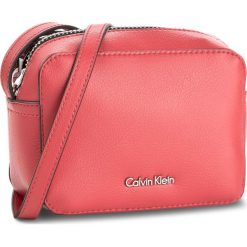Torebka CALVIN KLEIN BLACK LABEL - Ck Zone Small Crossbody K60K603975 908. Czerwone listonoszki damskie marki Calvin Klein Black Label. W wyprzedaży za 269,00 zł.