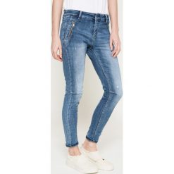 Answear - Jeansy By the way. Niebieskie rurki damskie marki ANSWEAR. W wyprzedaży za 99,90 zł.