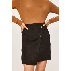 Answear - Spódnica. Czarne spódniczki damskie ANSWEAR, na co dzień, s, bez wzorów, z elastanu, mini, proste. W wyprzedaży za 69,90 zł.