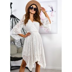 Sukienka Cosabela Kolor Biel ONESIZE. Czarne sukienki damskie LIGARI, s, w paski, z bawełny, eleganckie, bez kołnierzyka, bez rękawów. Za 159,00 zł.