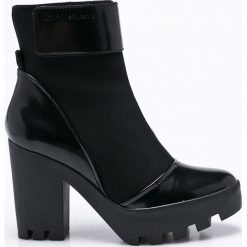 Calvin Klein Jeans - Botki Sister Neoprene. Czarne buty zimowe damskie Calvin Klein Jeans, z jeansu, na obcasie. W wyprzedaży za 449,90 zł.