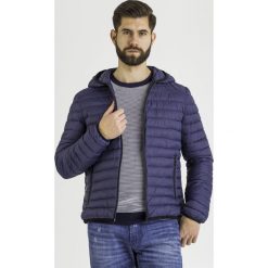 KURTKA trussardi jeans. Niebieskie płaszcze męskie Trussardi Jeans, s, z aplikacjami, z jeansu, z kapturem. Za 859,00 zł.