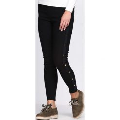 Czarne Legginsy Nothing To Gain. Czarne legginsy damskie Born2be, xl, bez wzorów, z dzianiny. Za 49,99 zł.