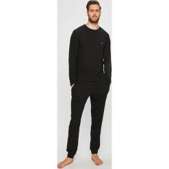 Emporio Armani - Piżama. Czarne piżamy męskie Emporio Armani, s, bez wzorów, z elastanu, bez rękawów. W wyprzedaży za 339,90 zł.