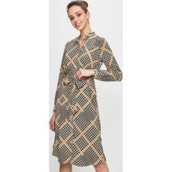 Vero Moda - Sukienka. Niebieskie sukienki damskie marki Vero Moda, na co dzień, s, w paski, z poliesteru, casualowe, bez kołnierzyka, bez rękawów, maxi, proste. Za 169,90 zł.