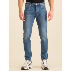 Jeansy Slim Fit Emporio Armani 6G1J75 1DIAZ 0943. Niebieskie jeansy męskie Emporio Armani, m, bez wzorów. W wyprzedaży za 509,00 zł.