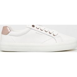 Gant - Buty. Białe buty sportowe damskie GANT, bez wzorów, ze skóry, sportowe. Za 479,90 zł.