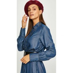 G-Star Raw - Sukienka. Niebieskie sukienki damskie G-Star RAW, na co dzień, s, bez wzorów, z lyocellu, retro, bez kołnierzyka, z długim rękawem, długie, mini, proste. W wyprzedaży za 299,90 zł.