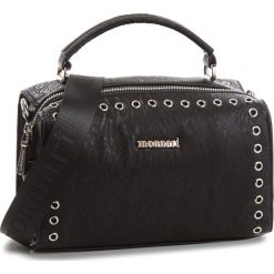 Torebka MONNARI - BAGA580-020 Black. Czarne torebki klasyczne damskie marki Monnari, ze skóry ekologicznej. W wyprzedaży za 169,00 zł.
