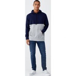 Ciemnoniebieskie jeansy slim comfort fit. Szare jeansy męskie marki Pull&Bear, m, bez wzorów. Za 89,90 zł.