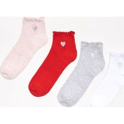 Skarpety z falbanką 4 pack - Różowy. Różowe skarpetki damskie Cropp. Za 29,99 zł.