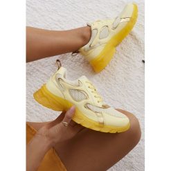 Żółte Sneakersy Brethyse. Żółte sneakersy damskie Renee. W wyprzedaży za 74,99 zł.