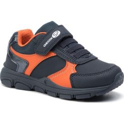 Sneakersy GEOX - J N.Torque B. A J947NA 0CE54 C0659 M Navy/Orange. Niebieskie trampki chłopięce Geox, bez wzorów, ze skóry ekologicznej, na rzepy. W wyprzedaży za 139,00 zł.