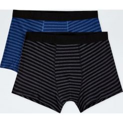 Komplet 2 par niebieskich i czarnych bokserek w paski. Niebieskie bokserki męskie marki Pull&Bear, w paski. Za 59,90 zł.