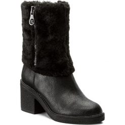 Botki GUESS - Rilley FLRIL4 SUP10 BLACK. Czarne botki damskie na obcasie marki Guess, z materiału. W wyprzedaży za 439,00 zł.
