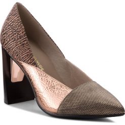 Półbuty UNITED NUDE - Zink Patch Pump Hi 10374566121113 Blush Mix. Żółte półbuty damskie skórzane marki United Nude, na obcasie. W wyprzedaży za 639,00 zł.