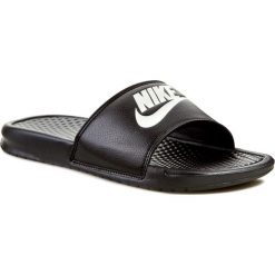 Klapki NIKE - Benassi Jdi 343880 090 Czarny. Czarne klapki męskie Nike, w paski, ze skóry ekologicznej. Za 99,99 zł.