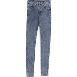 Jasnoniebieskie Jeansy Savvy. Szare jeansy damskie Born2be, xs, z podwyższonym stanem. Za 44,99 zł.