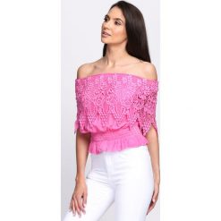 Fuksjowa Bluzka Love Scene. Różowe bralety Born2be, s. Za 59,99 zł.
