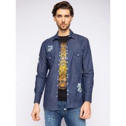 Koszula Rage Age Loovee Dnm 1. Niebieskie koszule męskie Rage Age, m, bez wzorów, z elastanu, casualowe, bez kołnierzyka, bez rękawów. W wyprzedaży za 399,00 zł.
