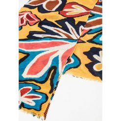 Parfois - Szal Pleated Floral. Szare szaliki damskie marki Parfois, bez wzorów, z poliesteru. W wyprzedaży za 34,90 zł.