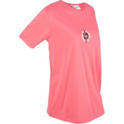 Długi shirt bawełniany, krótki rękaw bonprix jasnoróżowo-biały. Białe koszulki damskie marki bonprix, bez wzorów, z bawełny, bez kołnierzyka, z długim rękawem. Za 34,99 zł.