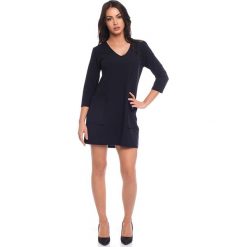 Sukienka "Kacy" w kolorze granatowym. Niebieskie sukienki damskie Scarlet Jones, s, bez wzorów, bez kołnierzyka, bez rękawów, mini. W wyprzedaży za 119,95 zł.