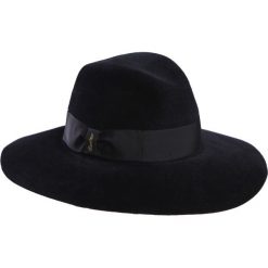 Kapelusz BORSALINO SOPHIE VELOUR. Czarne kapelusze damskie Borsalino, bez wzorów, z weluru. W wyprzedaży za 875,00 zł.