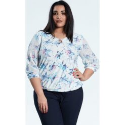 Elegancka bluzka dekolt łezka OVERSIZE PLUS SIZE lato. Szare bluzki damskie Moda Size Plus Iwanek, xxl, z nadrukiem, z jeansu, eleganckie, bez kołnierzyka, plus size, bez rękawów. Za 109,90 zł.
