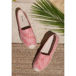Czerwone Espadryle Beautiful Desire. Czerwone espadryle damskie Renee, bez wzorów, bez obcasa, na płaskiej podeszwie. Za 49,99 zł.