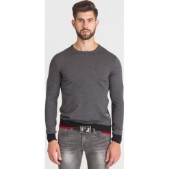 SZARY SWETER ICE PLAY. Szare swetry męskie xl, z nadrukiem, z materiału, z okrągłym kołnierzem. Za 379,50 zł.