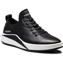 Sneakersy TOGOSHI - TG-01-01-000008 101. Czarne sneakersy męskie marki Togoshi, na co dzień, bez wzorów, ze skóry, bez zapięcia. W wyprzedaży za 339,00 zł.