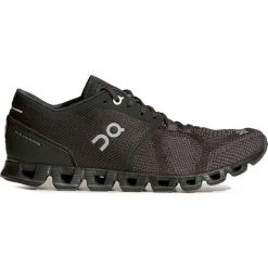 Buty ON RUNNING CLOUD X WOMAN. Czarne buty sportowe damskie On Running, bez wzorów, sportowe, do biegania. Za 650,00 zł.