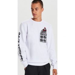 Bluza z nadrukiem - Biały. Białe bluzy męskie Cropp, s, z nadrukiem. W wyprzedaży za 29,99 zł.