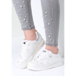 Srebrne Buty Sportowe By The Time. Szare buty sportowe damskie Inny, bez wzorów, sportowe. Za 39,99 zł.