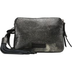Torebki klasyczne damskie: Liebeskind Berlin RENO METALLIC ANTIC Torba na ramię silver