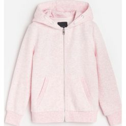 Czarna bluza z kapturem - Różowy. Różowe bluzy damskie Reserved, bez wzorów, bez rękawów, z kapturem. Za 49,99 zł.